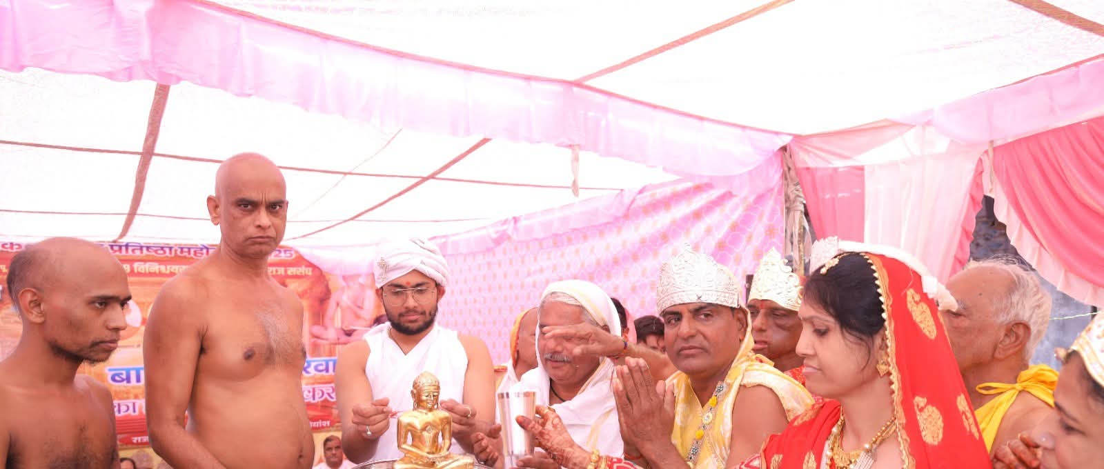 राजा श्रेयांश एवम राजा सोम के यहां हुए आहार के साथ भगवान को हुआ केवल ज्ञान ज्ञान का कार्य है जानना विश्वास करना श्रद्धान का काम है आचार्य श्री विनिश्चय सागर महाराज