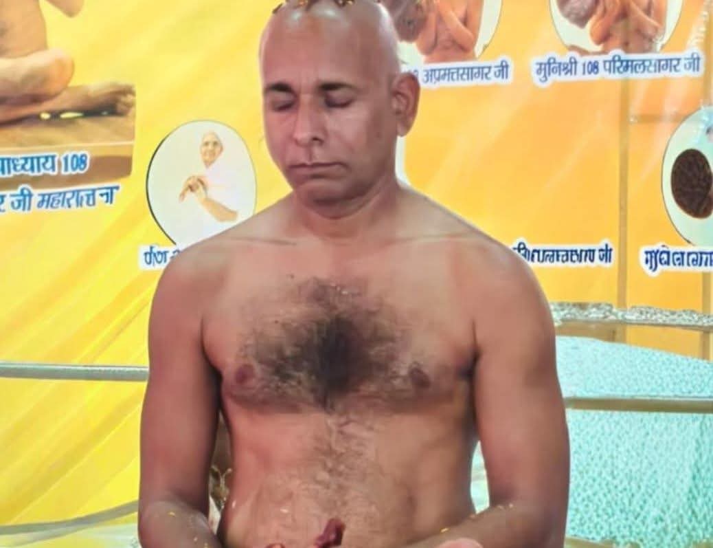 संजय भैया जी दोसी बने मुनि श्री सामायिक सागर, क्षुल्लक अर्घ सागरजी बने मुनि श्री अर्ध सागरजी महाराज……………..अजीत कोठिया डडूका की रिपोर्ट..