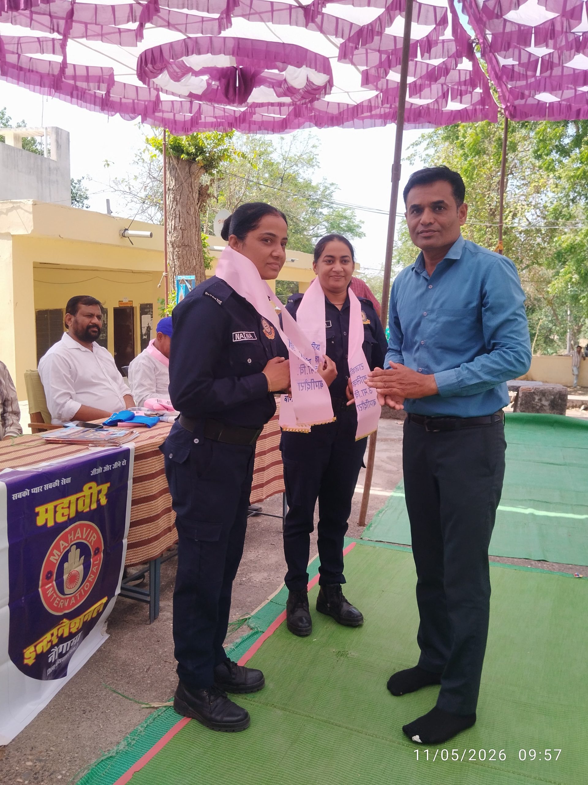 महावीर इंटरनेशनल शाखा नोगामा के बैनर तले कालिका पेट्रोलिंग ने दिए साइबर सुरक्षा एवं महिला सशक्तिकरण के सुझाव* सुरेश चंद्र गांधी नौगामा जिला बांसवाड़ा राजस्थान की रिपोर्ट