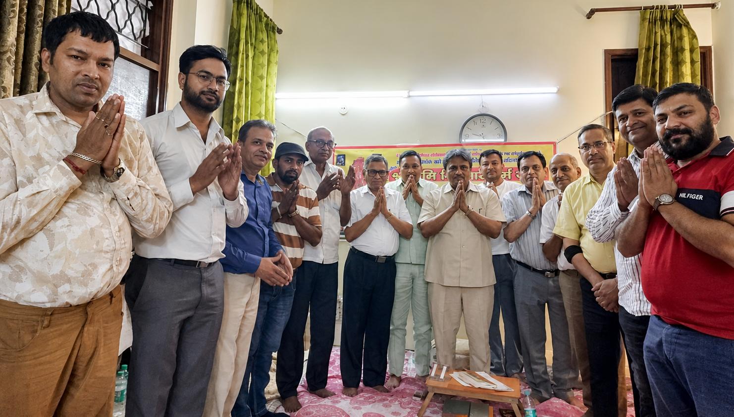 दिल्ली से गिरनार तक 25 दिनों में 5100 किमी लंबी श्री नेमि गिरनार धर्म यात्रा के रूट की घोषणा* विश्व जैन संगठन सुरेशचंद गांधी नौगामा की रिपोर्ट 