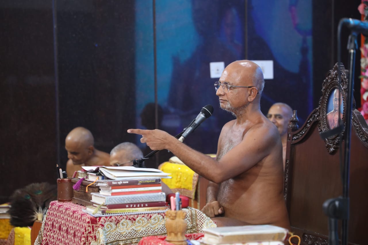 ज़िन्दगी में शान्ति तब आएगी..जब मन की भाग-दौड़ हमारे वश में होगी..! अंतर्मना आचार्य श्री प्रसन्न सागरजी महाराज