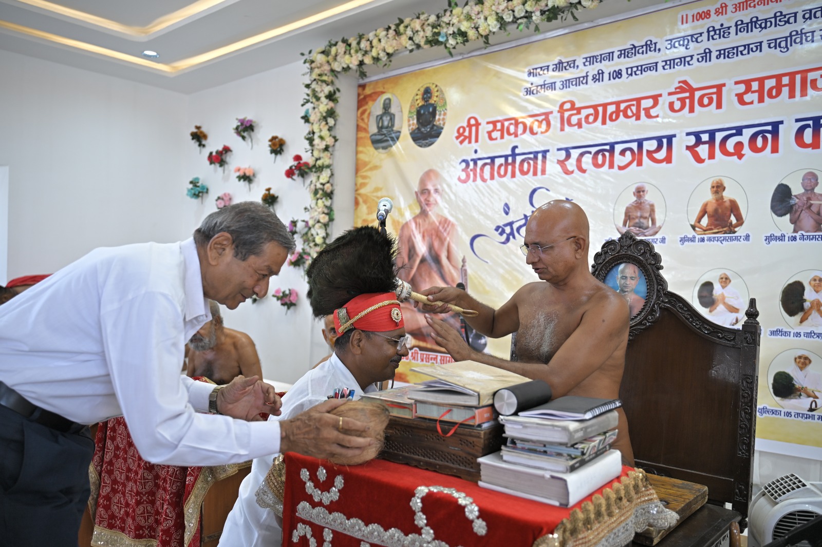 बोझ का नहीं, बोध का जीवन जियो” — अंतर्मना आचार्य श्री प्रसन्न सागरजी महाराज