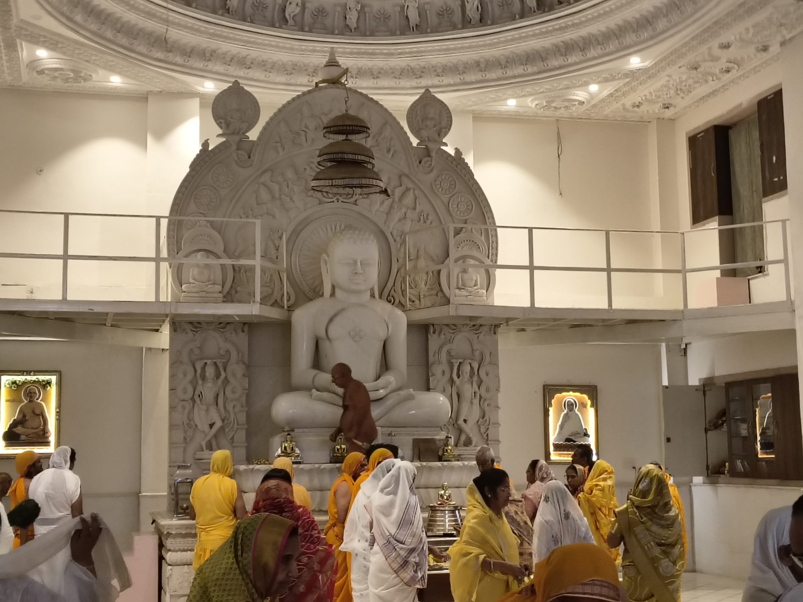 मनुष्य जीवन में धार्मिक कार्य श्री जी के दर्शन,अभिषेक,पूजन,स्वाध्याय तप से पुण्य अर्जित करे आचार्य श्री वर्धमान सागर जी