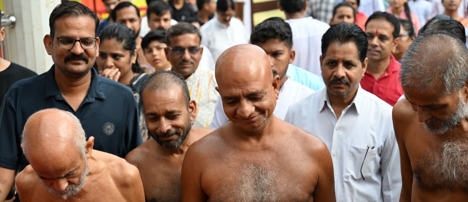कुछ चीजें सहज ही अपनी ऊर्जा प्रदान कर देती है,        अंतर्मना आचार्य श्री प्रसन्न सागरजी महाराज।