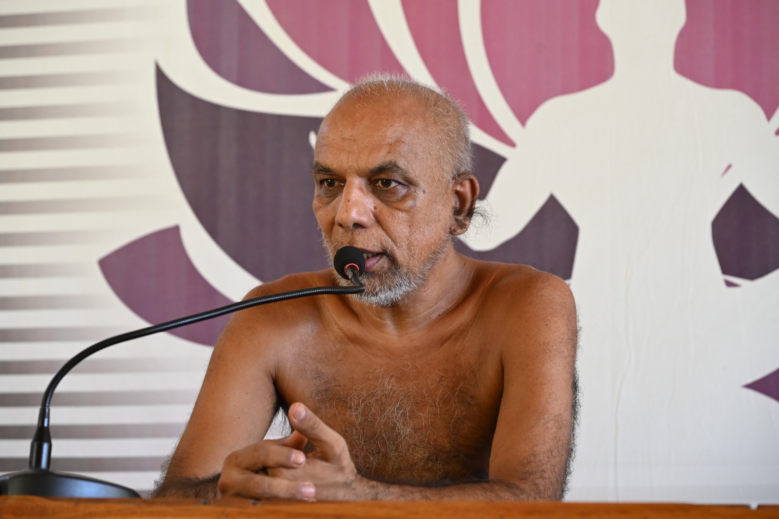 चिकित्सा केवल व्यवसाय नहीं, मानव सेवा का श्रेष्ठ माध्यम है” — मुनि श्री प्रमाण सागर महाराज