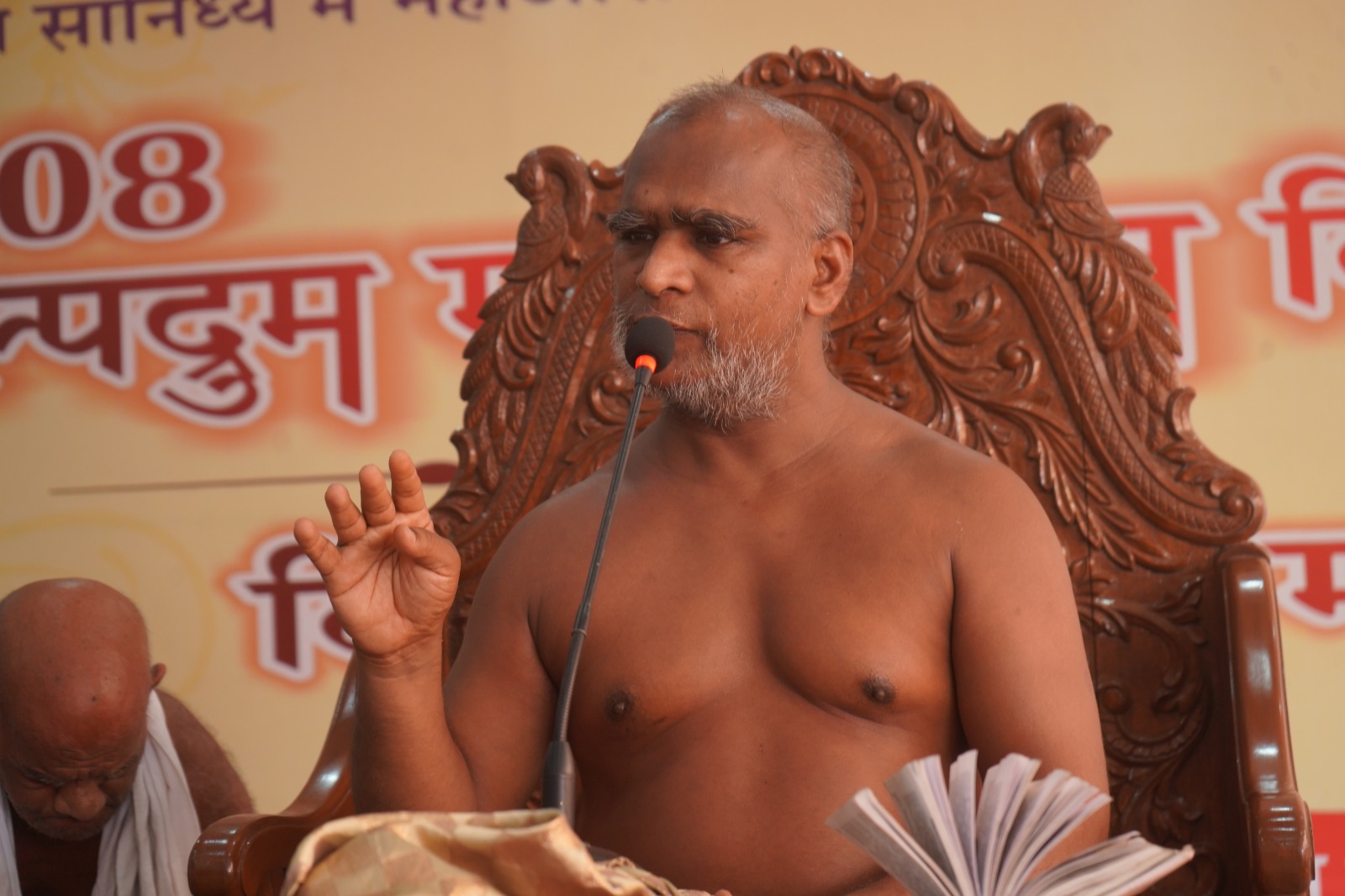 आचार्य श्री सुनील सागर महाराज ने विद्यार्थियों को दिया संस्कार, संयम और सफलता का मंत्र*