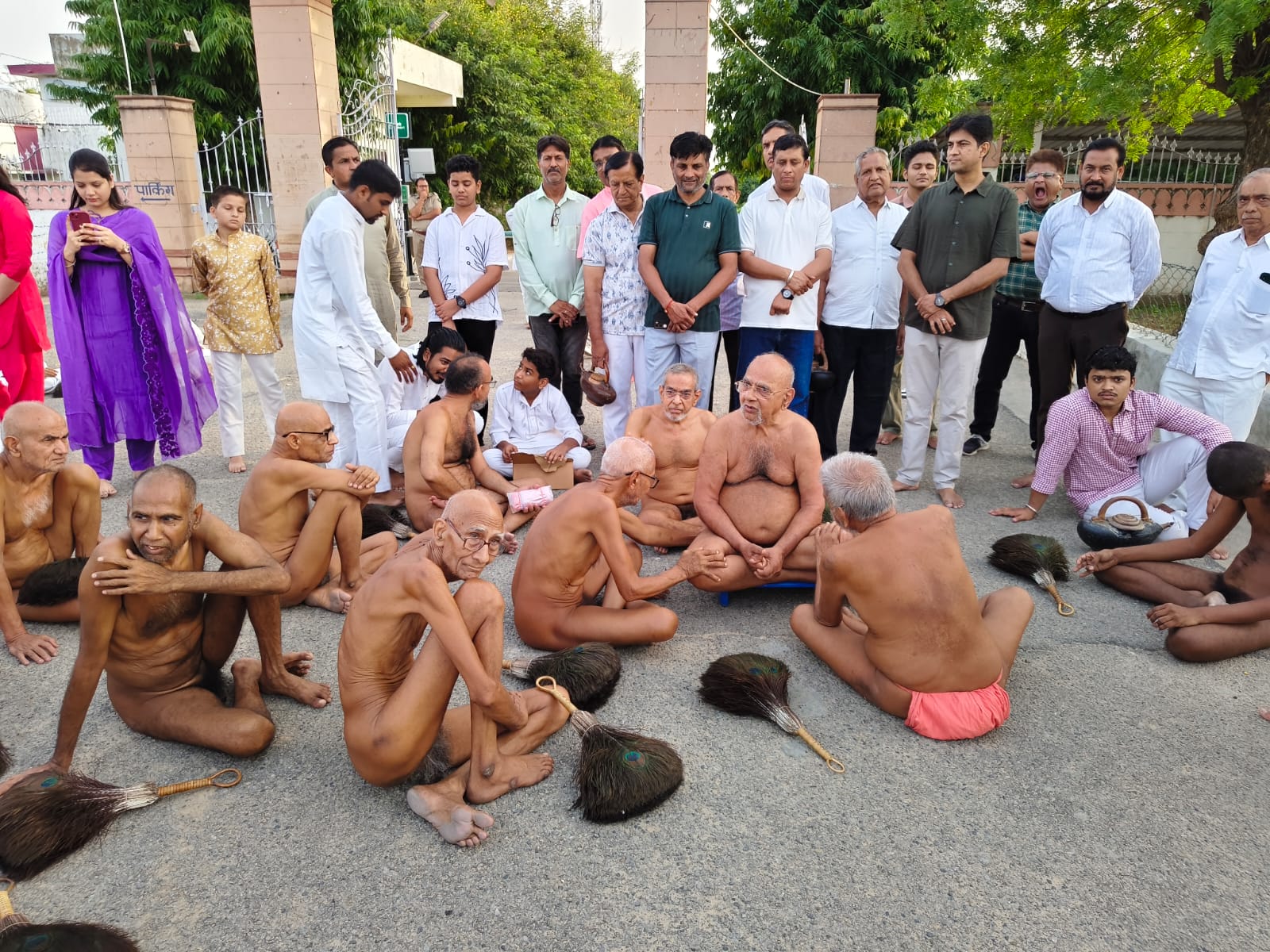 आचार्य श्री वर्धमान सागर जी महाराज का जोबनेर नगर में हुआ भव्य मंगल प्रवेश
