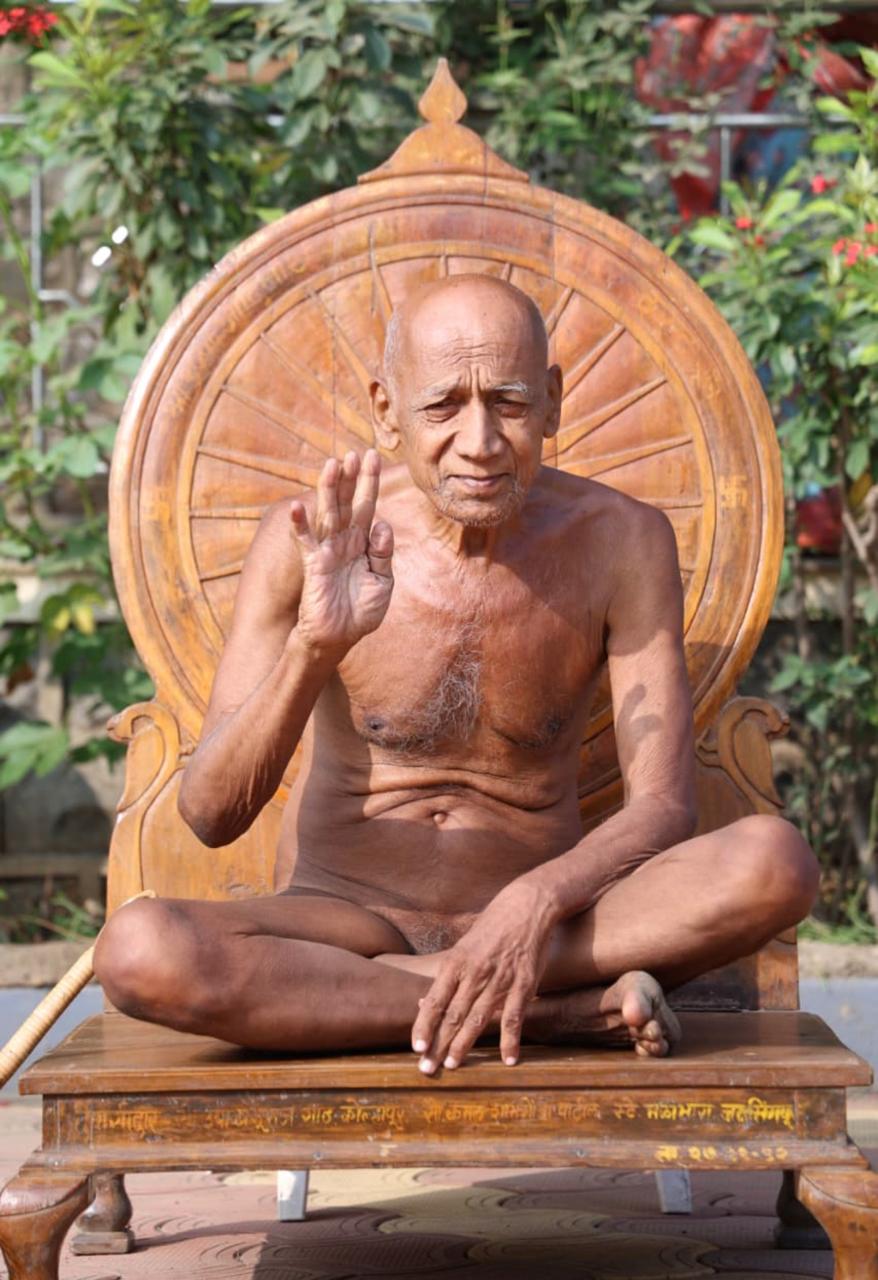 मृत्यु को ललकारता हुआ योगी आचार्य श्री वर्धमान सागर जी महाराज दक्षिण ने निर्यापक आचार्य श्री विद्यासागर महाराज से ली नियम संलेखना 
