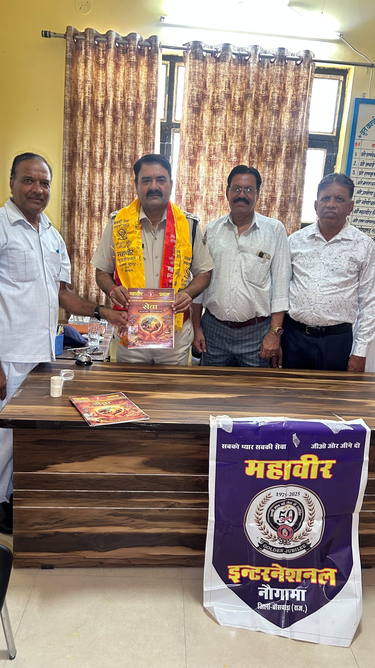 नव पदस्थापित उप पुलिस अधीक्षक श्याम सिंह जी का महावीर इंटरनेशनल शाखा नौगामा व बागीदौरा द्वारा हार्दिक स्वागत अभिनंदन एवं पर्यावरण पोस्टर का विमोचन*🙏 सुरेश चंद्र गांधी नौगामा जिला बांसवाड़ा राजस्थान की रिपोर्ट—