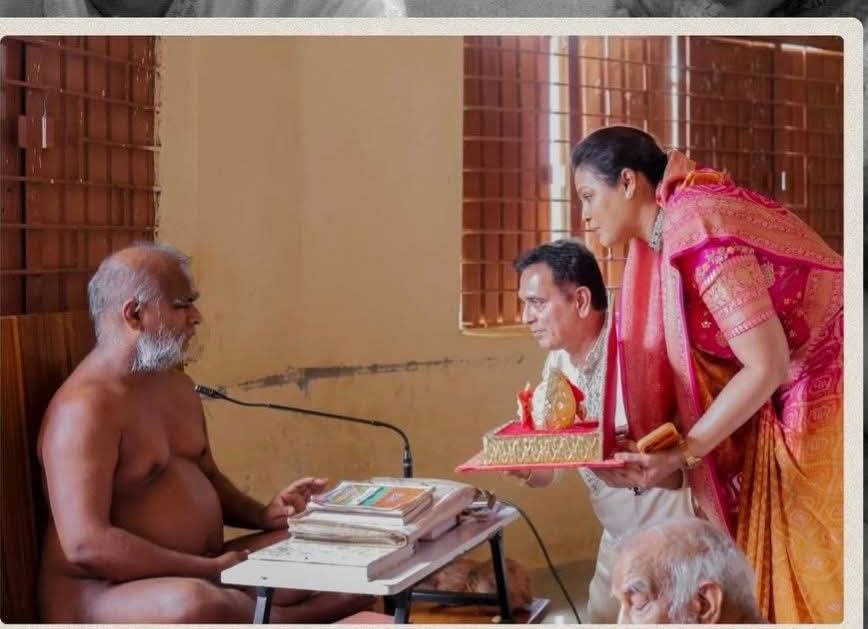 मनीष ने सपना देखा, सपने में सपना को देखा”— आचार्य सुनीलसागर महाराज की वाणी ने भाव-विभोर किया, गोधा दंपति की सेवा-साधना बनी प्रेरणाManish Dreamed, and in His Dream He Saw Sapna” – Acharya Sunil Sagar Maharaj’s Heartfelt Words Honoured the Devotion of the Godha Couple
