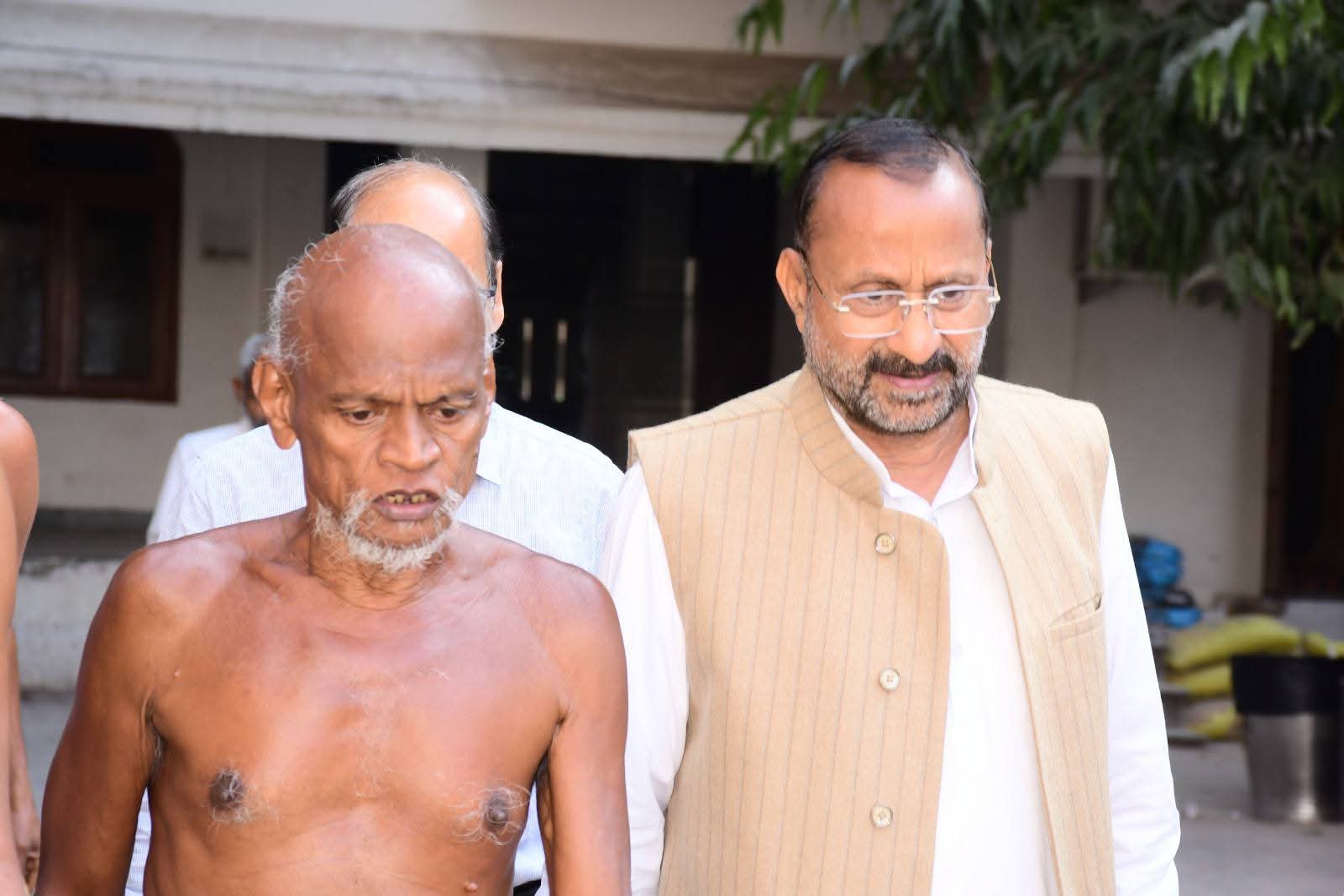 धर्म दिखावे से नहीं, वीतरागता और त्याग से मिलता है: निर्यापक श्रमण मुनिश्री 108 योगसागर महाराज