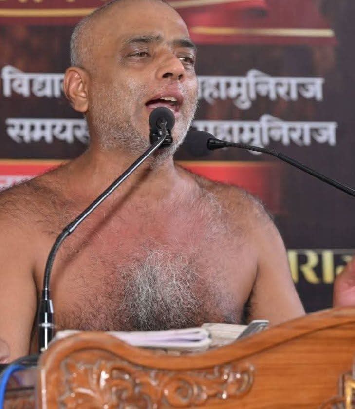 350 किमी पदविहार के बाद गुरु की तपोभूमि पहुंचे मुनिश्री निष्पक्षसागर, भावुक होकर बोले— “आचार्य श्री विद्यासागरजी महाराज की तपोस्थली आकर मन तृप्त हो गया”
