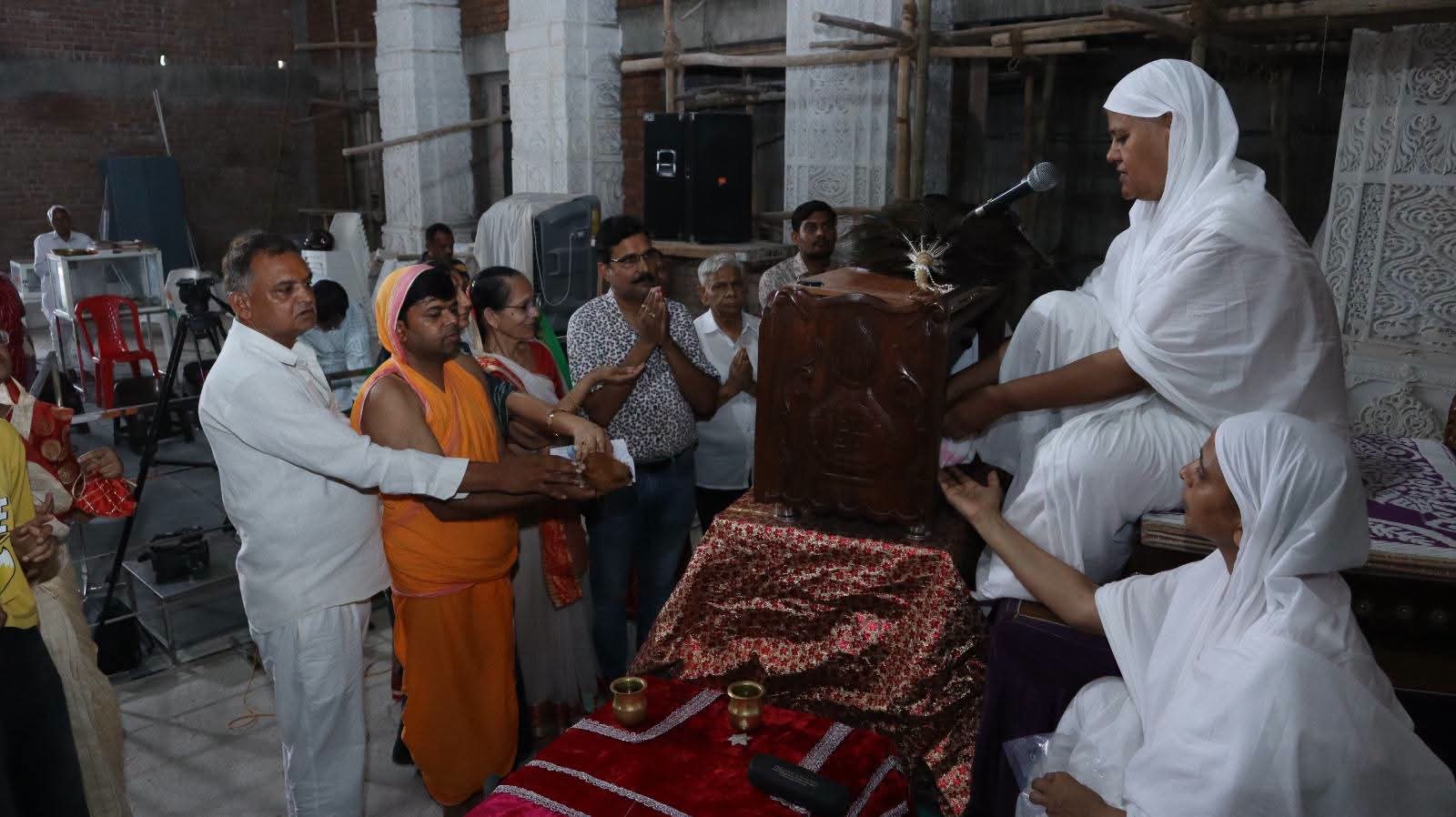 भगवान की दिव्य वाणी और सत्य के मार्ग से जोड़ता है श्रुत ज्ञान, स्वस्तिभूषण माताजी