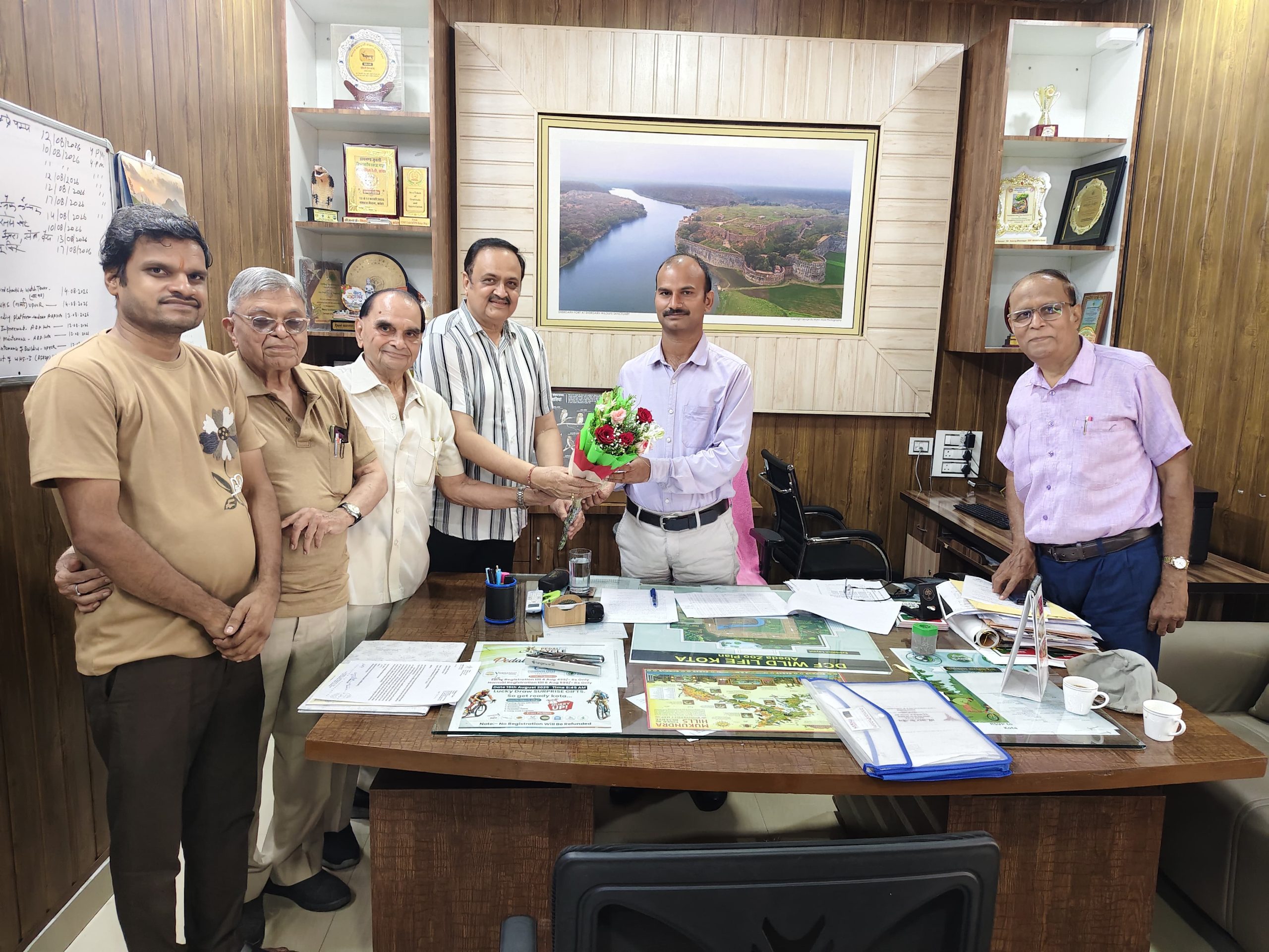 नवनियुक्त उपवन संरक्षक का अभिनंदन- संरक्षित होगा शेरगढ़ का पुरातत्व