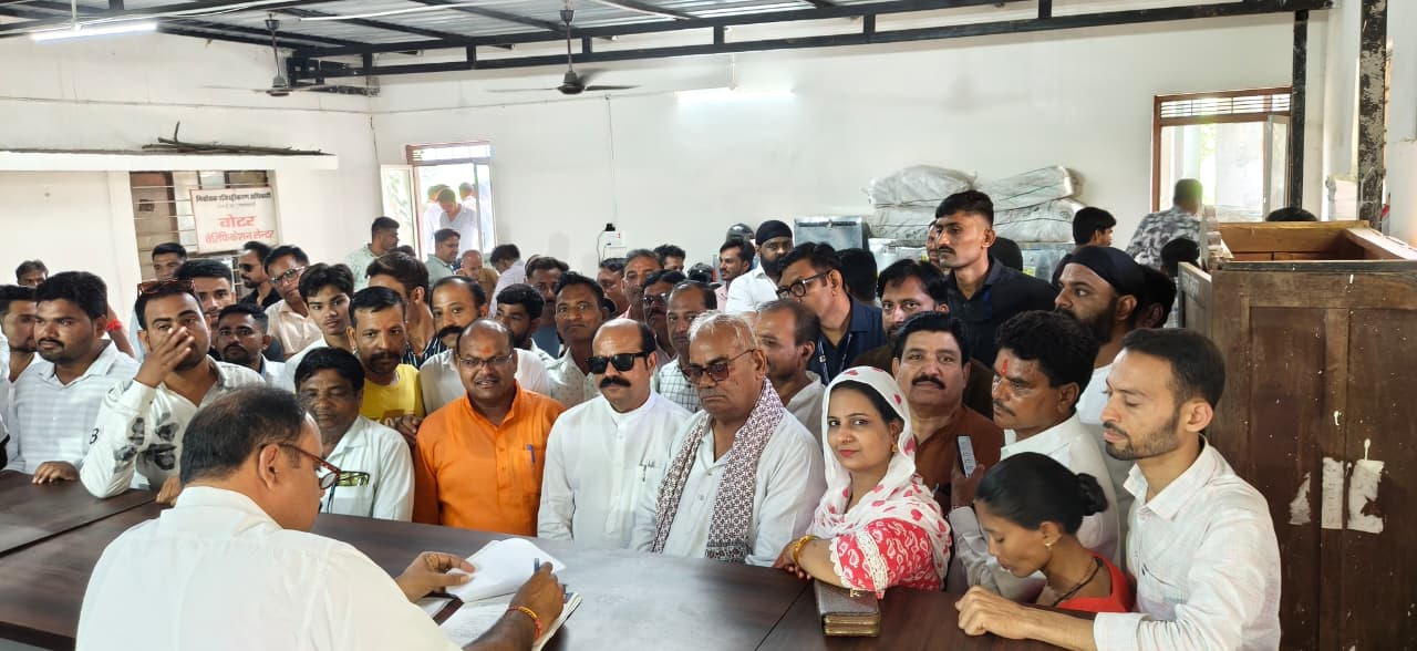 रामगंजमंडी में भाजपा की चुनावी हलचल तेज, प्रत्याशियों ने जमा किए आवेदन