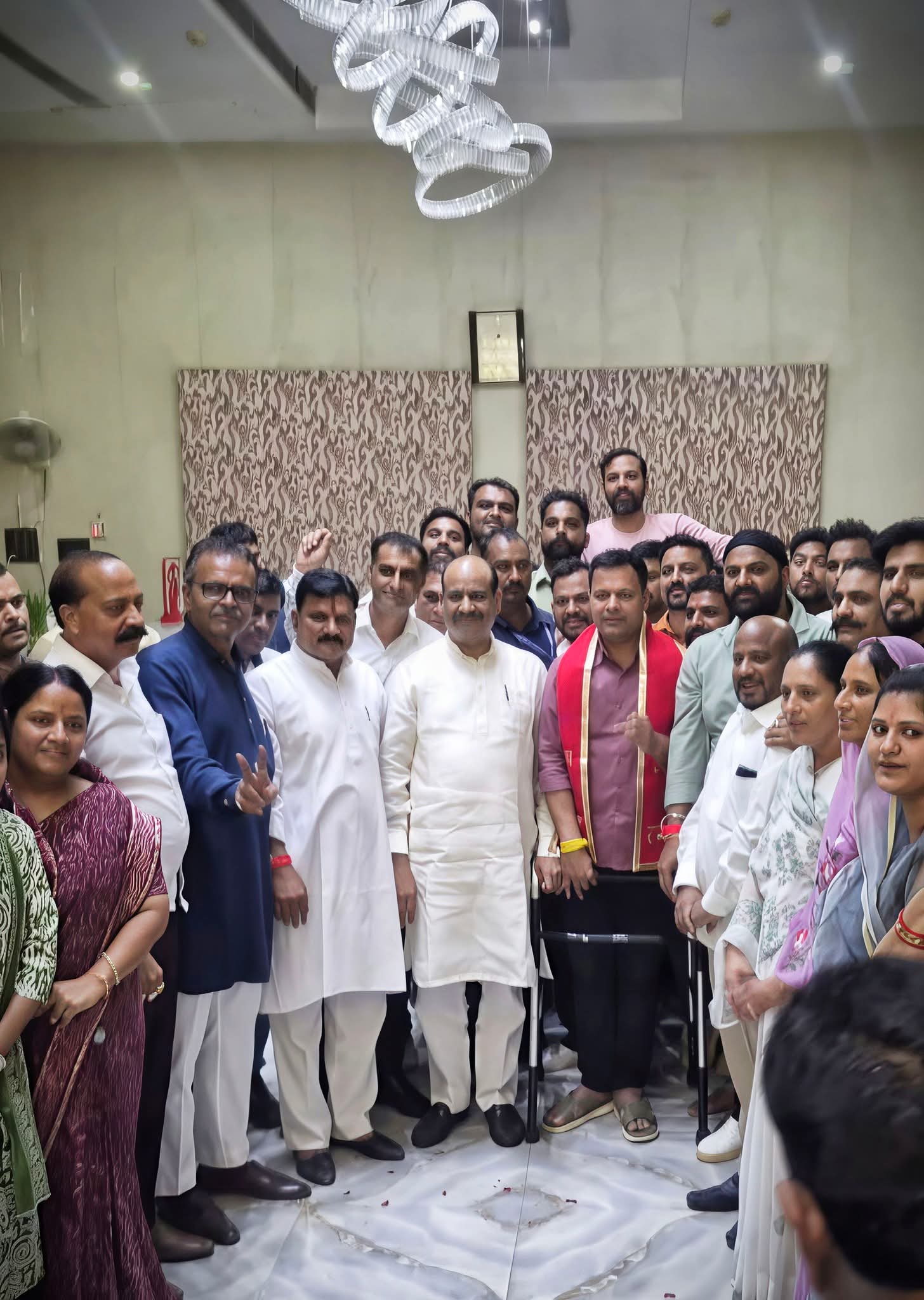 लोकसभा अध्यक्ष ओम बिरला से मिले रामगंजमंडी के सभी नवनिर्वाचित पार्षद