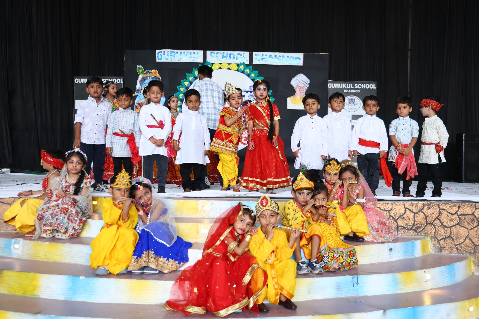 गुरुकुल स्कूल में शिक्षक दिवस एवं श्रीकृष्ण जन्माष्टमी का भव्य आयोजन*